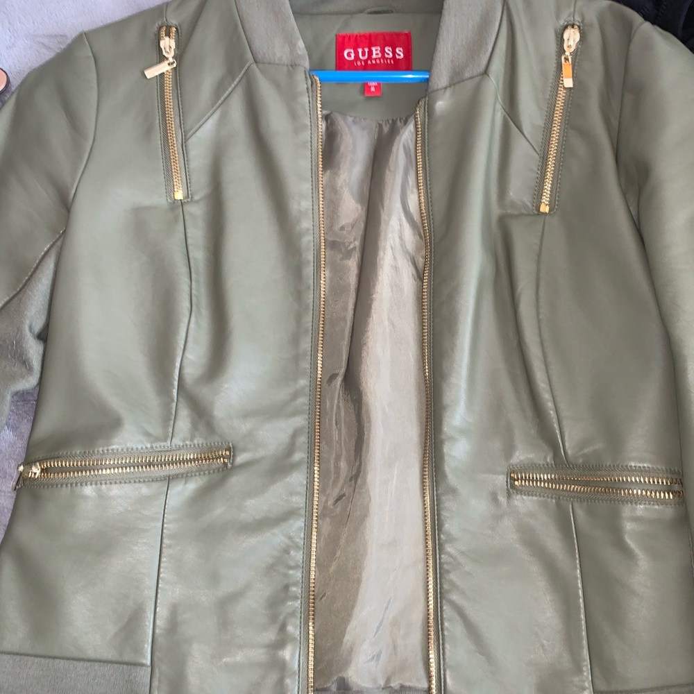 Leather jacket - Picture 2 of 3
